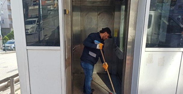 Gebze bölgesinde üst geçit asansörleri pırıl pırıl