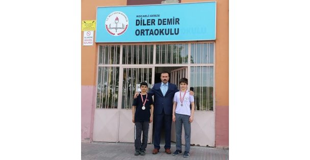 Gebze Diler Demir Ortaokulu başarıyor