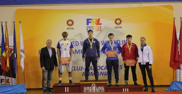 Gebzeli güreşçiler Balkan Şampiyonası'ndan madalyalarla döndü