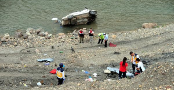 Gebzeli kardeşler kaza yaptı: 1 Ölü