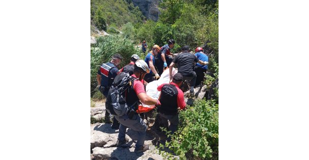 Genç adam Ballıkayalar'da ölü bulundu