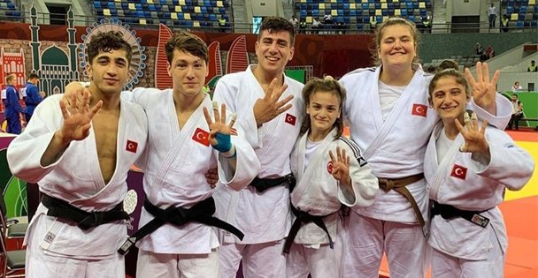 Gençler Eyofta fırtına gibi esti