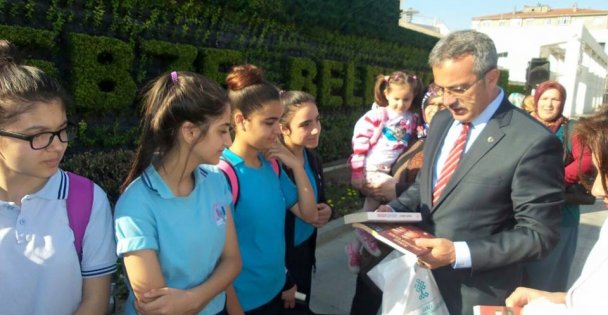 Gençler yeni kütüphane istiyor