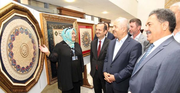 GESMEK yıl sonu sergisi açıldı