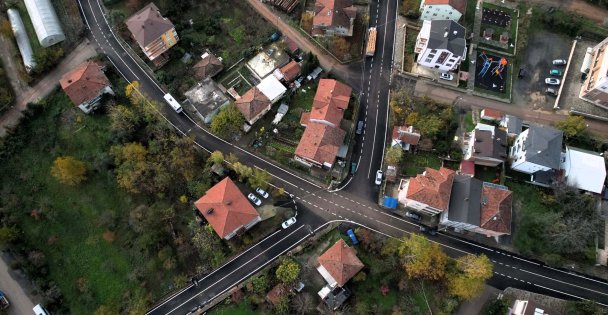 Gölcük'te 150 sokak ve caddede üstyapı seferberliği