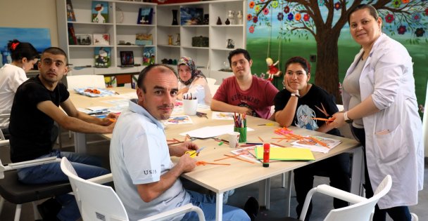 Gonca'da sanatla özgüven kazanıyorlar