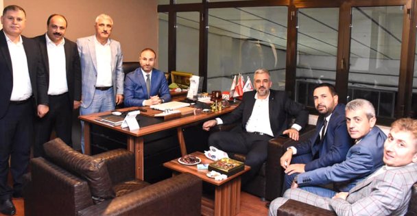 Gür'e tebrik ziyareti