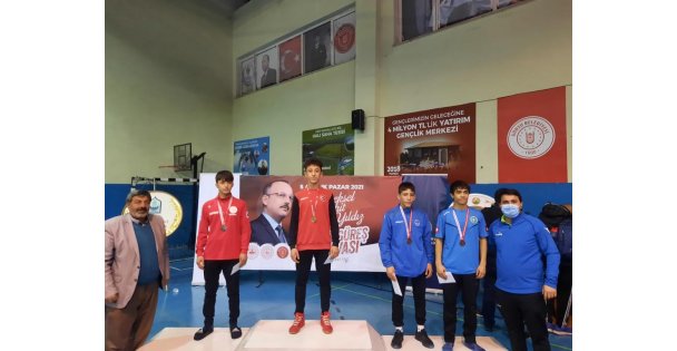 Güreşçiler Gelecek Vadediyor