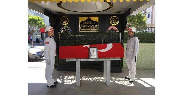 Hayatını kaybeden emekli albay askeri törenle uğurlandı