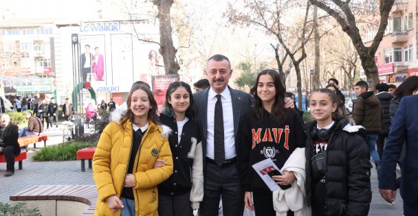 'Herkes balık tutar, biz salıyoruz”