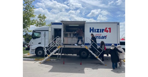 Hızır 41, Kariyer Fuarı'nda afet hazırlıklarını tanıttı