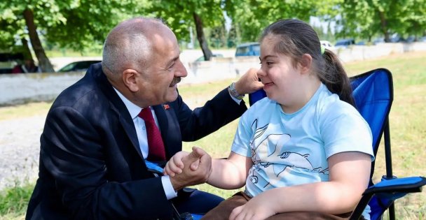 Hünkar Çayırı'nda  ENFEST Coşkusu