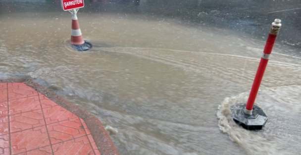 Hürriyet gölete döndü!