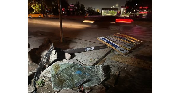 İki Otomobil Çarpıştı: 1 Ölü, 1 Yaralı