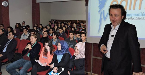 İLKÇEV Gençlik'ten motivasyon semineri