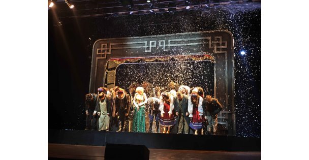 İstanbul'da Kocaeli Şehir Tiyatroları rüzgârı esti