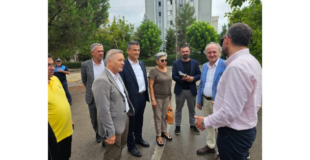 İzmit Belediyesi yöneticileri vatandaşların ihtiyaçlarını dinledi