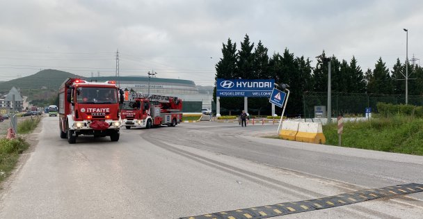 İzmit'te Otomobil Fabrikasında Yangın