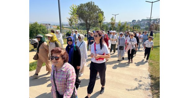 Kadınlar sağlıklı yaşam için yürüdü