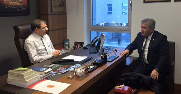 Kaflı vekillerle görüştü!