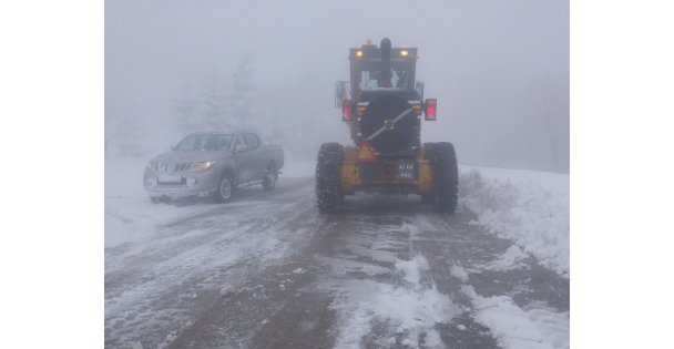 Kar Timi Yolları Açık Tuttu
