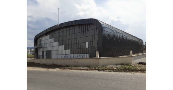 Kartepe'ye spor salonu yapılıyor