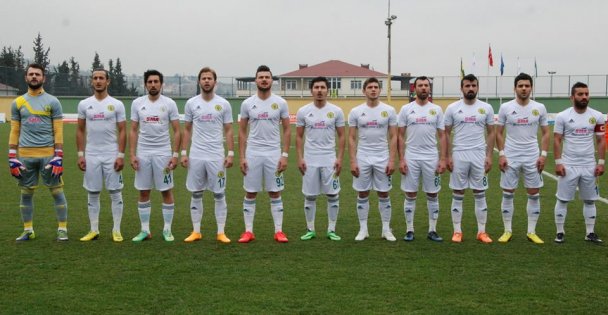 Kazanıp beklemek zorunda