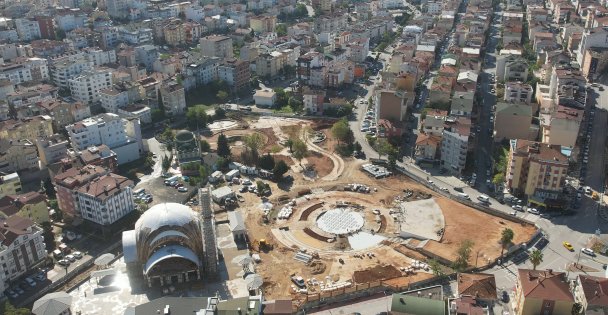 Kent Meydanı'nda çalışmalar tam gaz devam