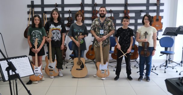 Kılavuz Gençlik Merkezleri gözde mekan oldu