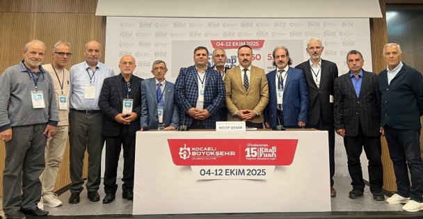 Kitap Fuarı'na yazarlar söyleşileriyle güç veriyor