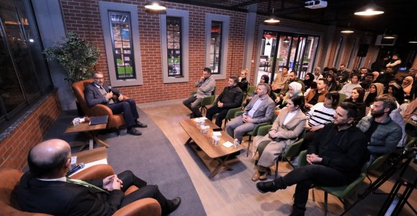 Kitaphane'de Kutsal Emanetler Konuşuldu