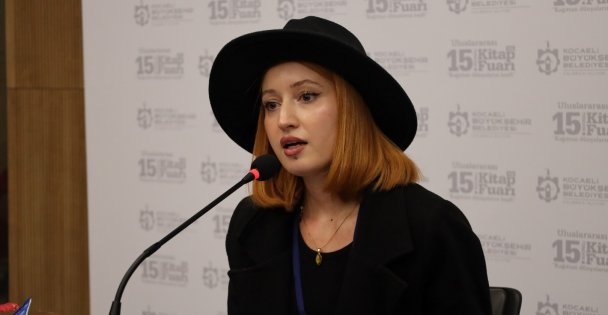 'Kitapların Perisi” yapay zekaya karşı uyardı