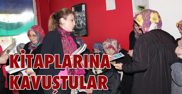 Kitaplarına kavuştular