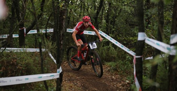 Kıyasıya mücadeleyle süren Uluslararası Dağ Bisikleti Kupası Yarışları tamamlandı