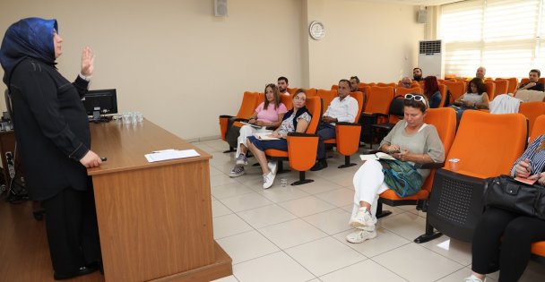 KO-MEK'le etkili sosyal medya kullanımını öğrendiler