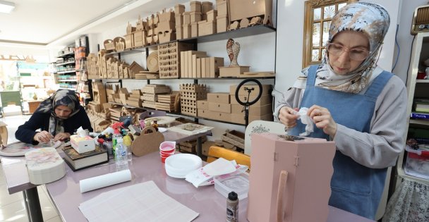 KO-MEK'li 3 kursiyer, 'Nadide Hobi” ile kendi işinin patronu oldu;  Kursiyerlikten patronluğa uzanan yolculuk