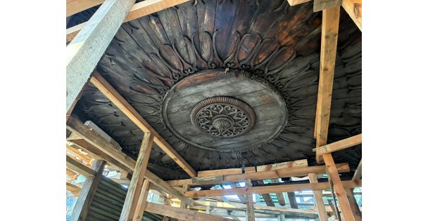 Kocaeli Büyükşehir, kentin tarihi kimliğini yaşatıyor;  Saraylı'da tarihi yapı aslına uygun yenileniyor