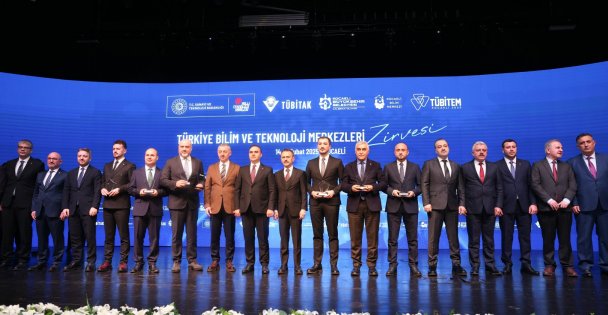 Kocaeli Büyükşehir'e ‘En İyi Bilim Sahnesi' ödülü