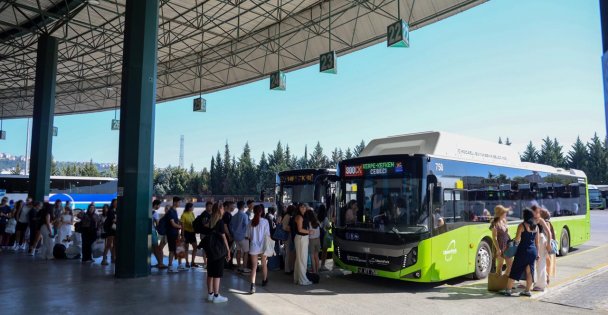 Kocaeli Büyükşehir'in 800CK hattı yolcu rekoru kırdı