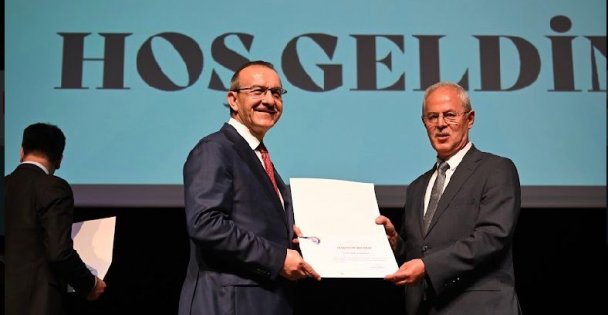 KOCAELİ VALİSİ SEDDAR YAVUZ'DAN GENÇLERE DOKUNAN ÖRNEK PROJEDE VALİ BEYİN ELİNDEN TEŞEKKÜR BELGESİ ALDIK