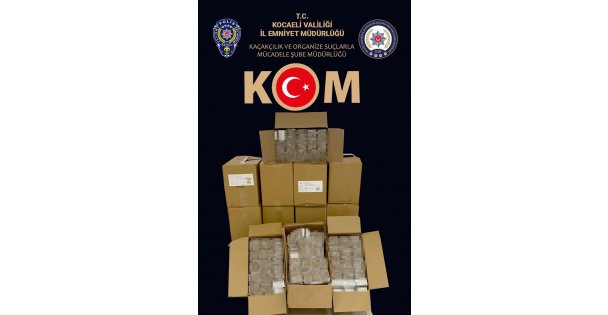 Kocaeli'de 150 bin adet doldurulmuş makaron ele geçirildi