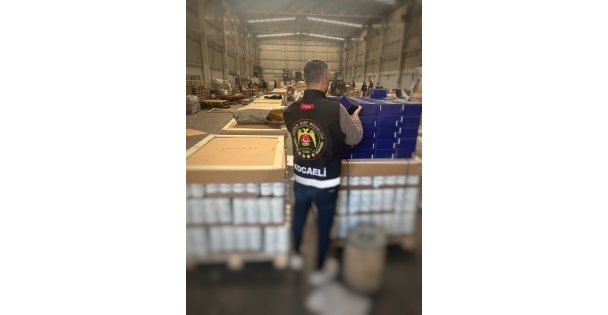 Kocaeli'de 15 milyon liralık sahte yedek parça ele geçirildi