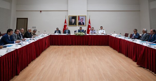 Kocaeli'de 2 suç çetesi çökertildi