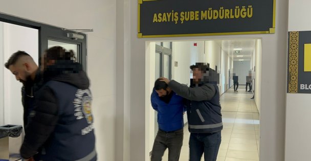 Kocaeli'de 40 bin TL'lik dizüstü bilgisayar çalan şüpheliler yakalandı