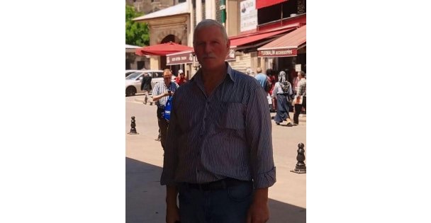 Kocaeli'de 5 katlı apartmanın çatısından düşen işçi, hayatını kaybetti