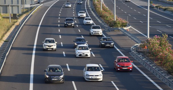 Kocaeli'de bayram tatilinde sürücülere yaklaşık 808 bin lira ceza uygulandı