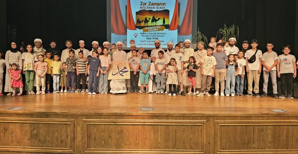 Kocaeli'de din görevlileri tiyatro oyunu sahneledi