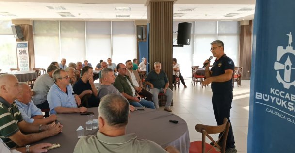 Kocaeli'de muhtarlara üç boyutlu eğitim