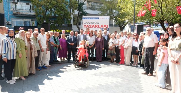 Kocaeli'nin yerel yazarları bu fuarda