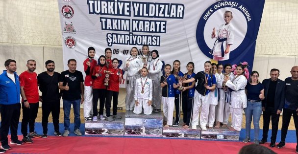 Körfez'in Karate Takımı Türkiye İkincisi Oldu